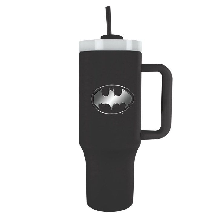 Pyramid International Batman Quart Cup - 40 fl oz (1,2 l) i gruppen SPORT, FRITID & HOBBY / Roliga prylar / Muggar hos TP E-commerce Nordic AB (D04983)