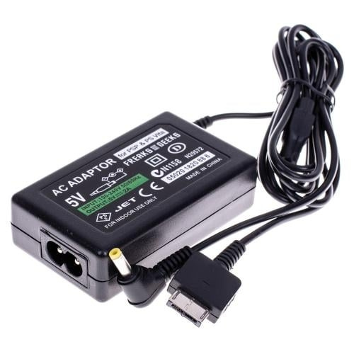 Trade Invaders AC-adapter för PS Vita & PSP i gruppen HEMELEKTRONIK / Spelkonsoler & Tillbehör / Sony PlayStation Vita hos TP E-commerce Nordic AB (D07494)