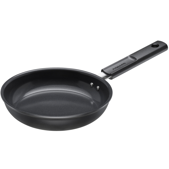 Fiskars Stekpanna Hard Face 20 cm Keramisk 1075457 i gruppen HEM, HUSHÅLL & TRÄDGÅRD / Köksredskap / Stekpannor hos TP E-commerce Nordic AB (D12979)