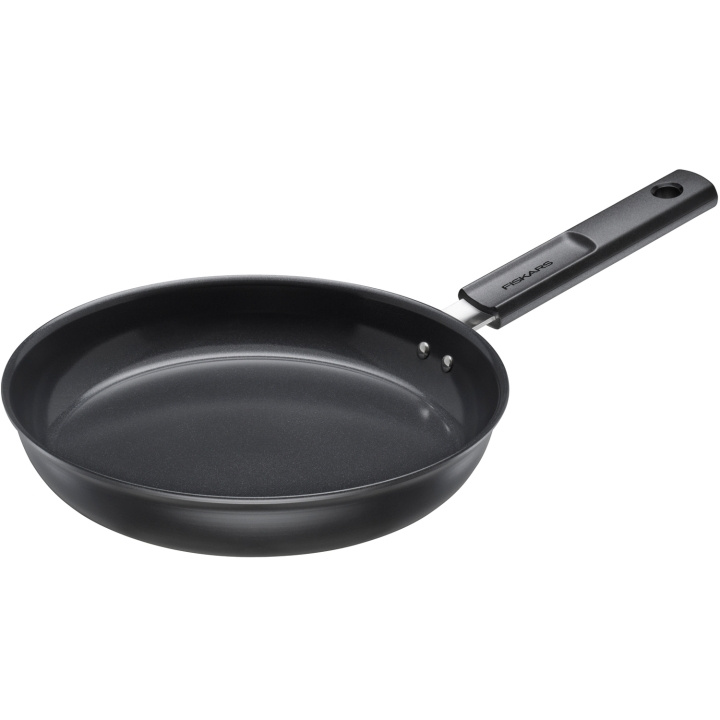 Fiskars Stekpanna Hard Face 24 cm Keramisk 1075458 i gruppen HEM, HUSHÅLL & TRÄDGÅRD / Köksredskap / Stekpannor hos TP E-commerce Nordic AB (D12980)