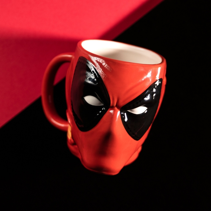 Paladone Deadpool-formad mugg i gruppen SPORT, FRITID & HOBBY / Roliga prylar / Muggar hos TP E-commerce Nordic AB (D15409)