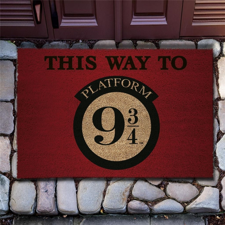 Pyramid International HARRY POTTER (THIS WAY TO PLATFORM 9 3/4) 60X40 COCONUT DOORMAT i gruppen SPORT, FRITID & HOBBY / Roliga prylar / Samlarobjekt hos TP E-commerce Nordic AB (D15443)