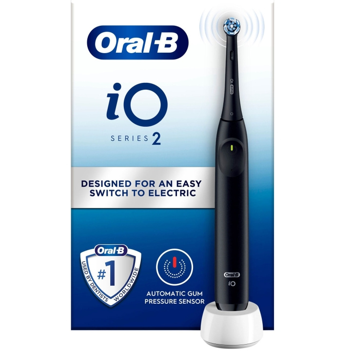 Oral B Eltandborste iO Simply Easy Clean Night Black i gruppen SKÖNHET & HÄLSA / Munvård / Eltandborstar hos TP E-commerce Nordic AB (D16511)