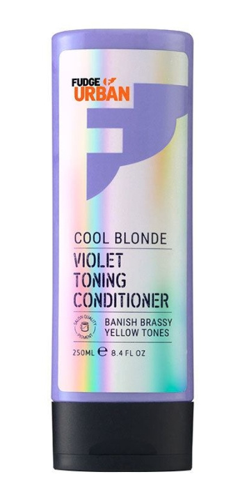 Fudge Professional Fudge - Urban Cool Blonde Balsam 250 ml i gruppen SKÖNHET & HÄLSA / Hår & Styling / Hårvårdsprodukter / Balsam hos TP E-commerce Nordic AB (D16842)