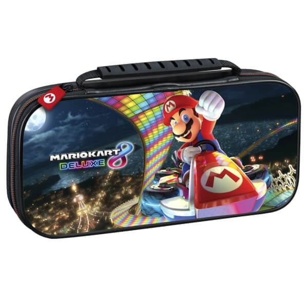 NACON Nintendo Switch Deluxe resefodral - Mario Kart 8 i gruppen HEMELEKTRONIK / Spelkonsoler & Tillbehör / Nintendo Switch / Tillbehör hos TP E-commerce Nordic AB (D17539)