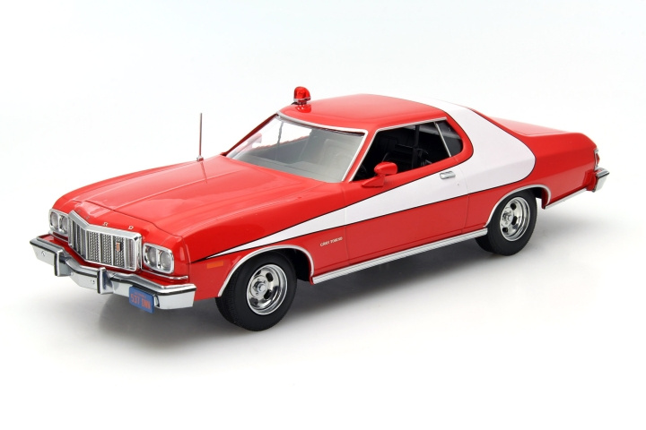Greenlight Collectibles 1/18 Starsky och Hutch - 1976 Ford Gran Torino i gruppen SPORT, FRITID & HOBBY / Hobby / Plastmodeller / Bilar hos TP E-commerce Nordic AB (D18864)