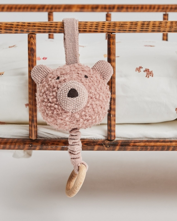 Smallstuff Musikmobil, ull bouclé, rosa (40011-42) i gruppen LEKSAKER, BARN- & BABYPRODUKTER / Babyleksaker / Gosedjur hos TP E-commerce Nordic AB (D19230)