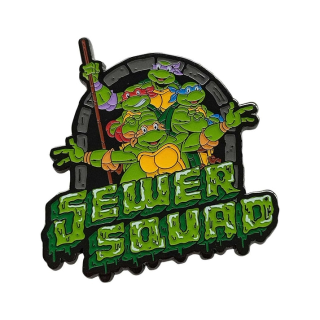 Fanatik Teenage Mutant Ninja Turtles Pin Badge i begränsad upplaga för 40-årsjubileum i gruppen SPORT, FRITID & HOBBY / Roliga prylar / Samlarobjekt hos TP E-commerce Nordic AB (D20253)