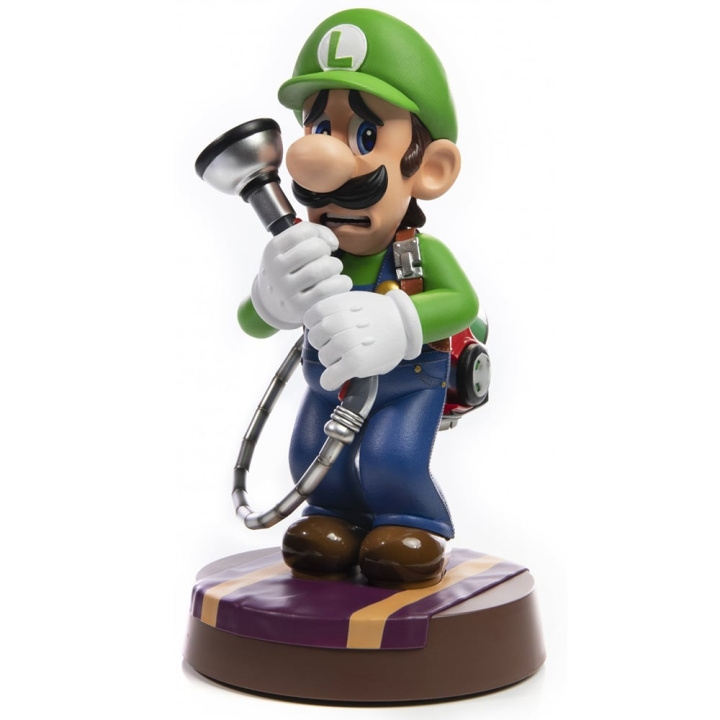 First4Figures - Luigis herrgård: Luigi (Standard) 25cm PVC i gruppen SPORT, FRITID & HOBBY / Roliga prylar / Samlarobjekt hos TP E-commerce Nordic AB (D20655)