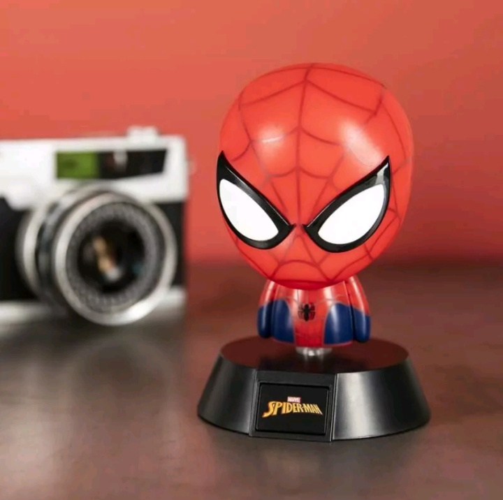 Paladone Spider-Man - Spindelmannen Icon Light (PP6120SPM) | LEKSAKER, BARN- & BABYPRODUKTER - Barnrum - Barnlampor - Bordslampor | GameStuff