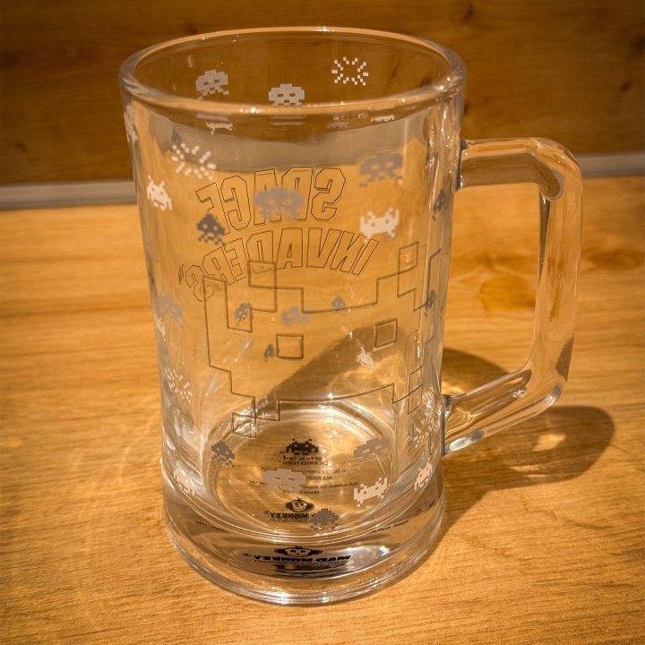 Mad Monkey Rymden - Space Invaders - Ölglas (350 ml) - 350 ml i gruppen SPORT, FRITID & HOBBY / Roliga prylar / Övrigt hos TP E-commerce Nordic AB (D20780)