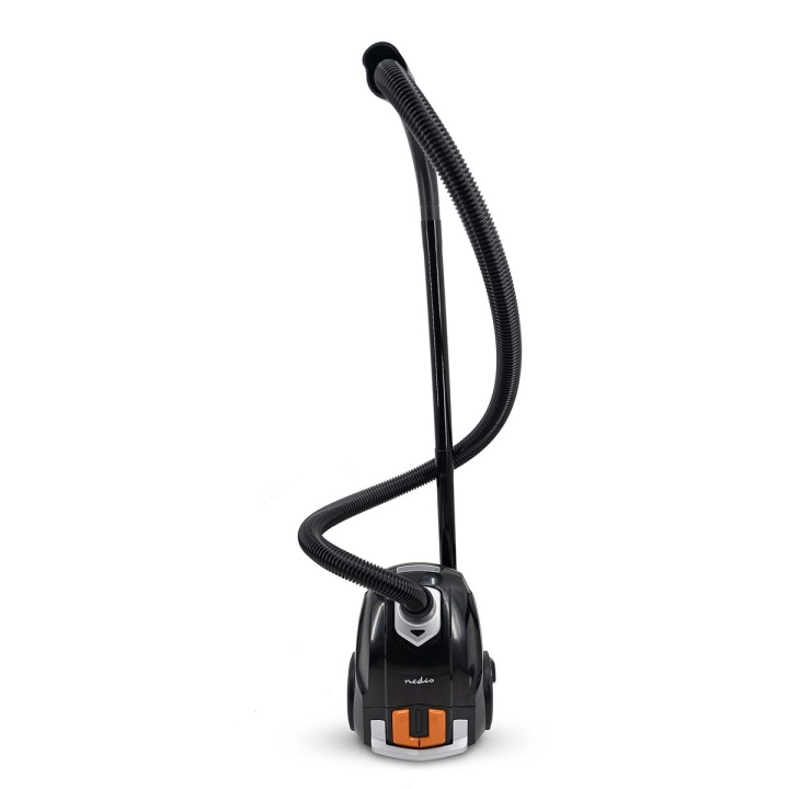 Nedis Dammsugare med påse | Med Påse | 700 W | Dammkapacitet: 2.0 l | Kombi Borste | aktionsradie: 7.50 m | Hepa 12 | Orange / Svart i gruppen HEM, HUSHÅLL & TRÄDGÅRD / Städprodukter / Dammsugare & Tillbehör / Golvdammsugare hos TP E-commerce Nordic AB (D20945)