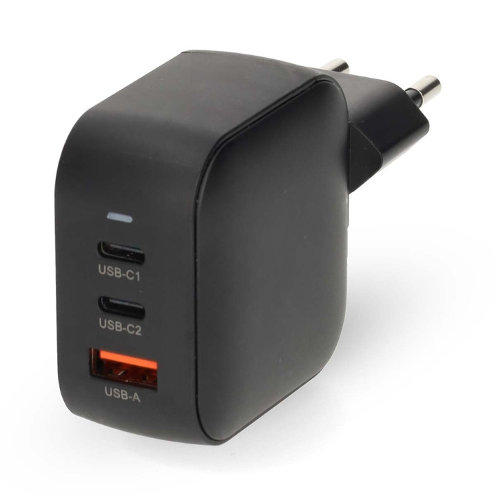 Nedis Väggladdare | 70 W | GaN | PD3.0 | Snabbladdnings funktion | 1.5 / 2.25 A / 2.5 / 3.0 / 3.5 A | Antal utgångar: 3 | USB-A / 2x USB-C™ | Automatiskt val av Spänning | Svart i gruppen SMARTPHONE & SURFPLATTOR / Laddare & Kablar / Väggladdare / Väggladdare Typ C hos TP E-commerce Nordic AB (D20954)