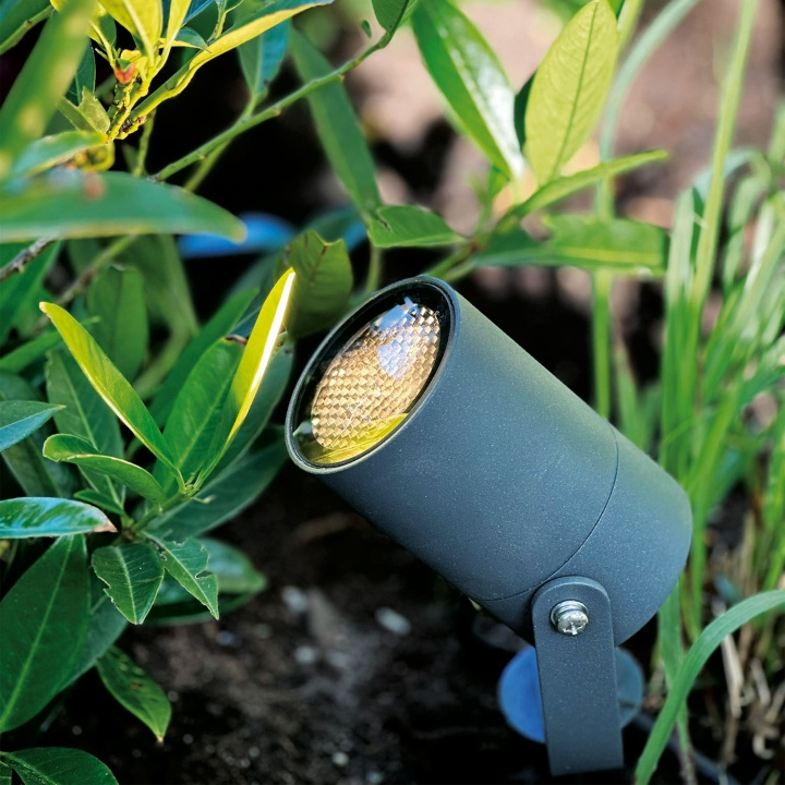 LightsOn Luna Trädgårdsspot 350 lm 5W 35° Grå i gruppen HEM, HUSHÅLL & TRÄDGÅRD / El & Belysning / Utomhusbelysning hos TP E-commerce Nordic AB (D21640)