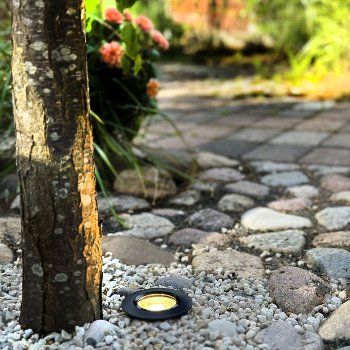 LightsOn Onyx Markspot 35° 5W 350 lm Grå i gruppen HEM, HUSHÅLL & TRÄDGÅRD / El & Belysning / Utomhusbelysning hos TP E-commerce Nordic AB (D21645)