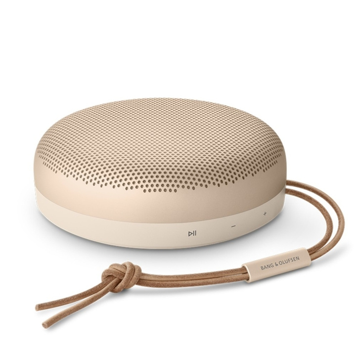 B&O Play Bang & Olufsen BeoSound A1 - 2:a generationen - Guld i gruppen HEMELEKTRONIK / Ljud & Bild / Högtalare & Tillbehör / Bluetooth-högtalare hos TP E-commerce Nordic AB (D21936)