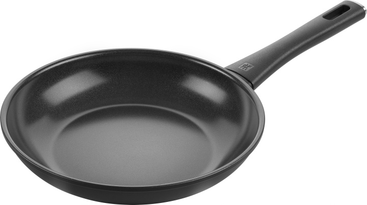 Zwilling Madura Plus keramisk stekpanna - Svart- 24 cm i gruppen HEM, HUSHÅLL & TRÄDGÅRD / Köksredskap / Stekpannor hos TP E-commerce Nordic AB (D22567)