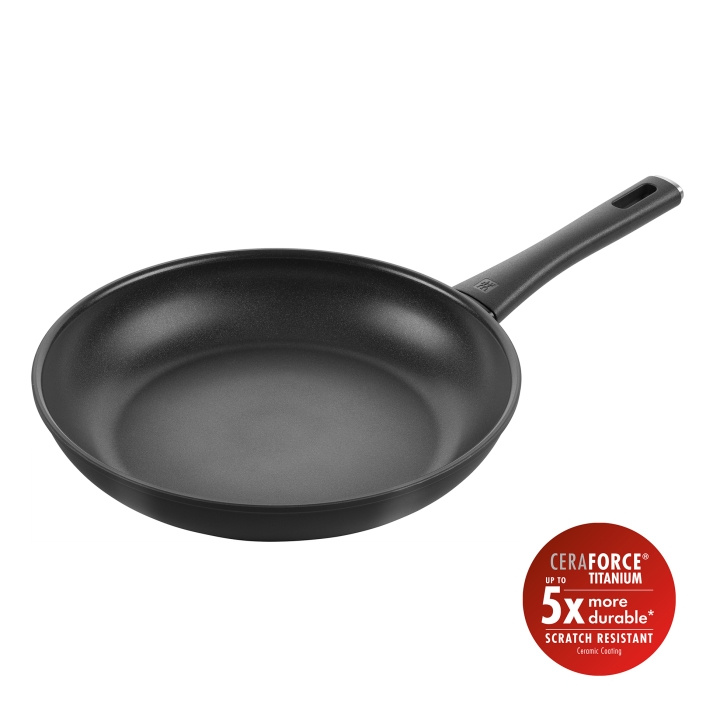 Zwilling Madura Plus keramisk stekpanna - Svart- 28 cm i gruppen HEM, HUSHÅLL & TRÄDGÅRD / Köksredskap / Stekpannor hos TP E-commerce Nordic AB (D22568)