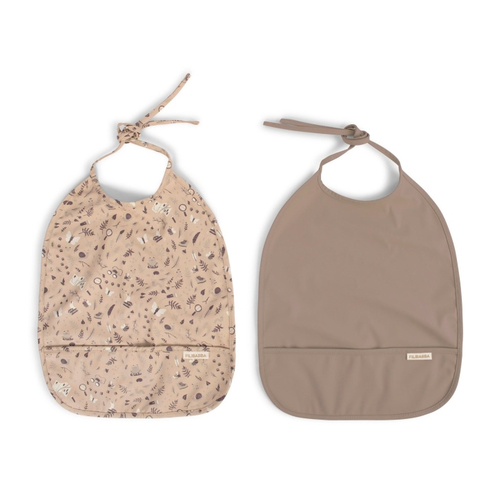 Filibabba Haklapp med knytband 2-pack - Little Wonders + Warm Grey - 6-36 m i gruppen LEKSAKER, BARN- & BABYPRODUKTER / Äta & Dricka / Haklappar hos TP E-commerce Nordic AB (D24267)