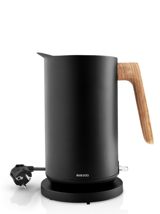 Eva Solo Nordic Kitchen Elektrisk vattenkokare 1,5 L Svart (502741) i gruppen HEM, HUSHÅLL & TRÄDGÅRD / Hushållsmaskiner / Vatten & Juice / Vattenkokare hos TP E-commerce Nordic AB (D24449)