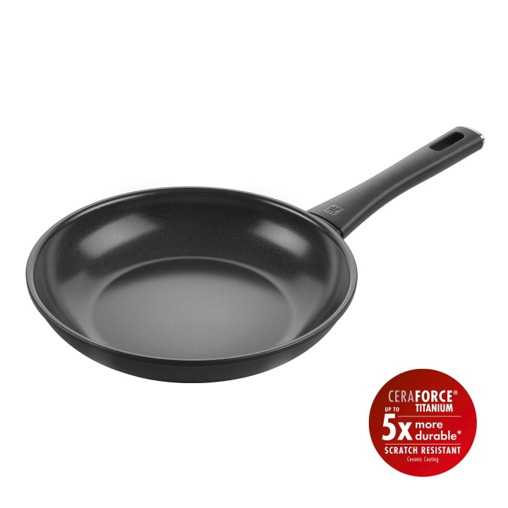 Zwilling Madura Plus keramisk stekpanna - Svart- 20 cm i gruppen HEM, HUSHÅLL & TRÄDGÅRD / Köksredskap / Stekpannor hos TP E-commerce Nordic AB (D24624)