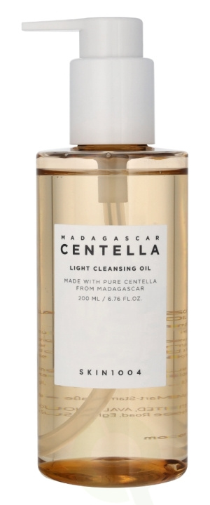 SKIN1004 Madagascar Centella Light Cleansing Oil 200 ml i gruppen SKÖNHET & HÄLSA / Hudvård / Ansiktsvård / Rengöring hos TP E-commerce Nordic AB (D25395)