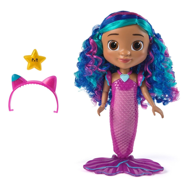 Gabby\'s Dollhouse Gabby\'s Movie Sing & Shine Sjöjungfru Gabby Docka 36cm (6074338) i gruppen LEKSAKER, BARN- & BABYPRODUKTER / Leksaker / Figurer, Miniatyrer & tillbehör hos TP E-commerce Nordic AB (D27769)