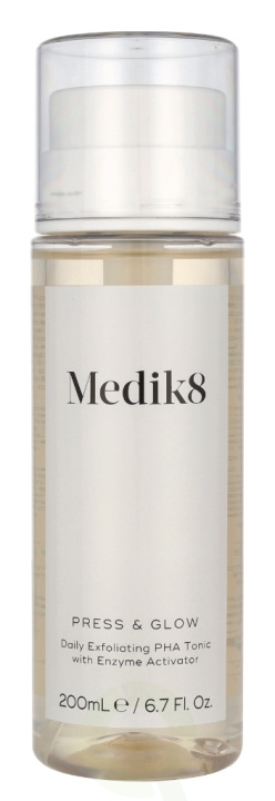 Medik8 Press & Glow Toner 200 ml i gruppen SKÖNHET & HÄLSA / Hudvård / Ansiktsvård / Ansiktsvatten & Facemist hos TP E-commerce Nordic AB (D28233)