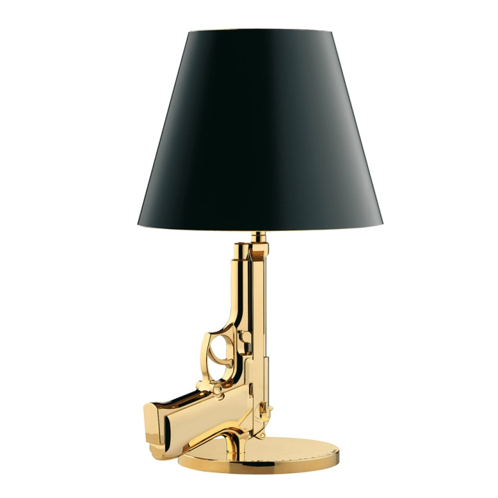 MikaMax Lampa med gyllene pistol i gruppen SPORT, FRITID & HOBBY / Roliga prylar / Övrigt hos TP E-commerce Nordic AB (D28440)