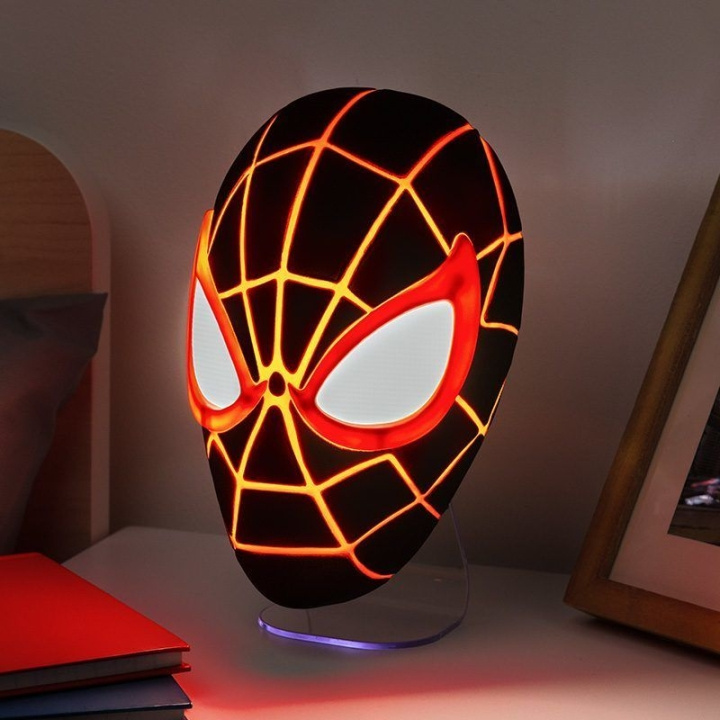 Paladone Miles Morales Mask Light | LEKSAKER, BARN- & BABYPRODUKTER - Barnrum - Barnlampor - Bordslampor | GameStuff