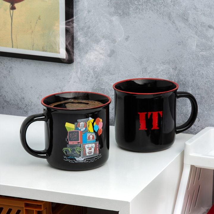 Paladone Pennywise Heat Change Mug i gruppen SPORT, FRITID & HOBBY / Roliga prylar / Muggar hos TP E-commerce Nordic AB (D28763)