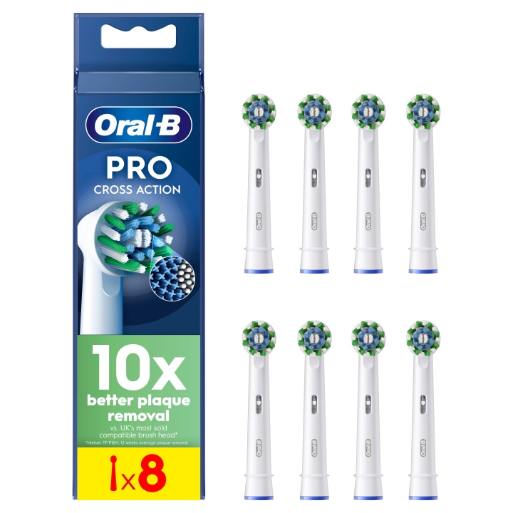 Oral B Pro Cross Action tandborsthuvuden - vita - 8 st i gruppen SKÖNHET & HÄLSA / Munvård / Borsthuvuden & Tillbehör hos TP E-commerce Nordic AB (D28912)