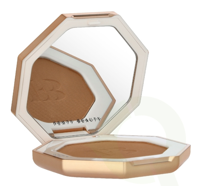 Fenty Beauty Sun Stalk\'r Instant Warmth Bronzer 6.23 g #03 Private Island i gruppen SKÖNHET & HÄLSA / Makeup / Basmakeup / Rouge / Bronzer hos TP E-commerce Nordic AB (D34215)