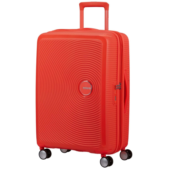 American Tourister Resväska Soundbox 67 Medium Neon Orange i gruppen SPORT, FRITID & HOBBY / Resetillbehör / Resväskor hos TP E-commerce Nordic AB (D34318)