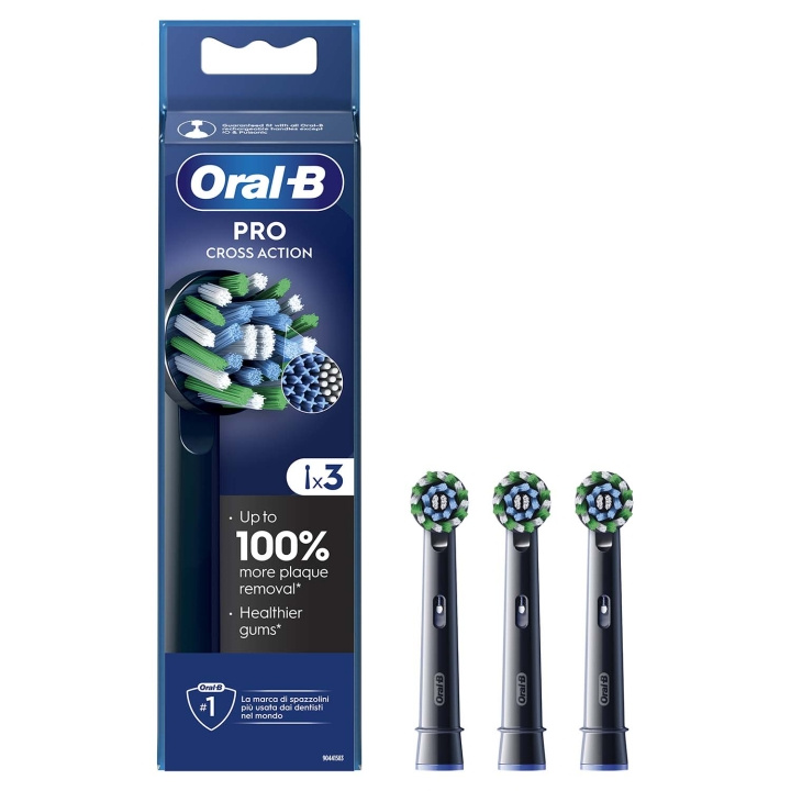 Oral B Borsthuvud Cross Action Black 3st i gruppen SKÖNHET & HÄLSA / Munvård / Borsthuvuden & Tillbehör hos TP E-commerce Nordic AB (D34342)