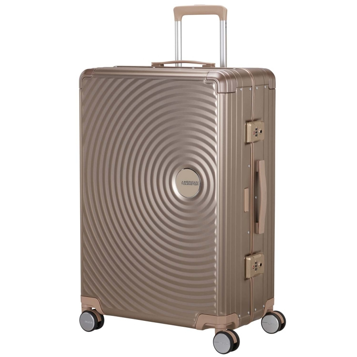 American Tourister Resväska Soundbox Aluminium 77 Large Bronze i gruppen SPORT, FRITID & HOBBY / Resetillbehör / Resväskor hos TP E-commerce Nordic AB (D34373)