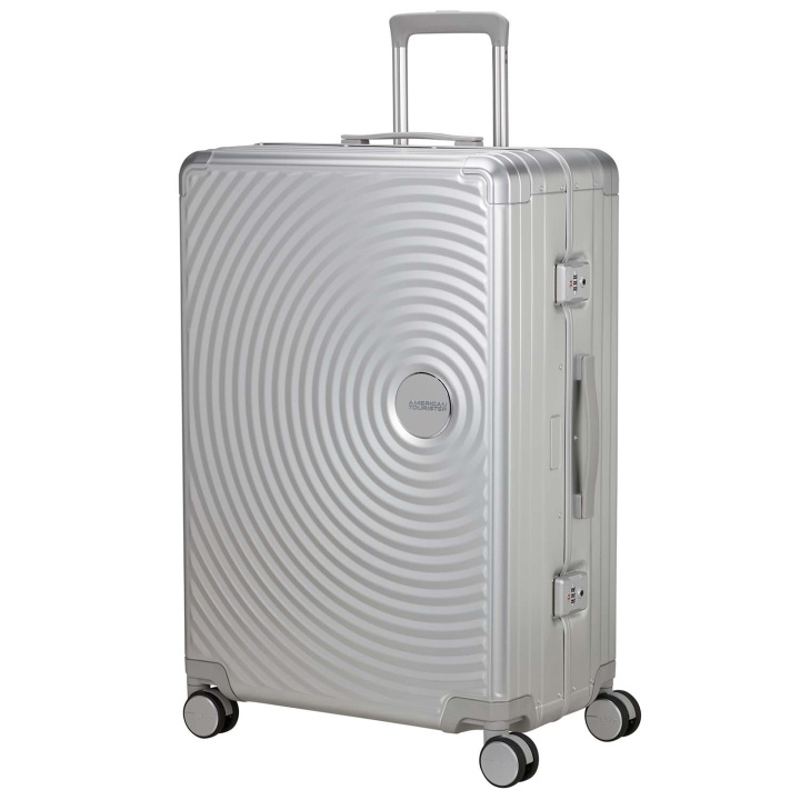 American Tourister Resväska Soundbox Aluminium 77 Large Silver i gruppen SPORT, FRITID & HOBBY / Resetillbehör / Resväskor hos TP E-commerce Nordic AB (D34457)