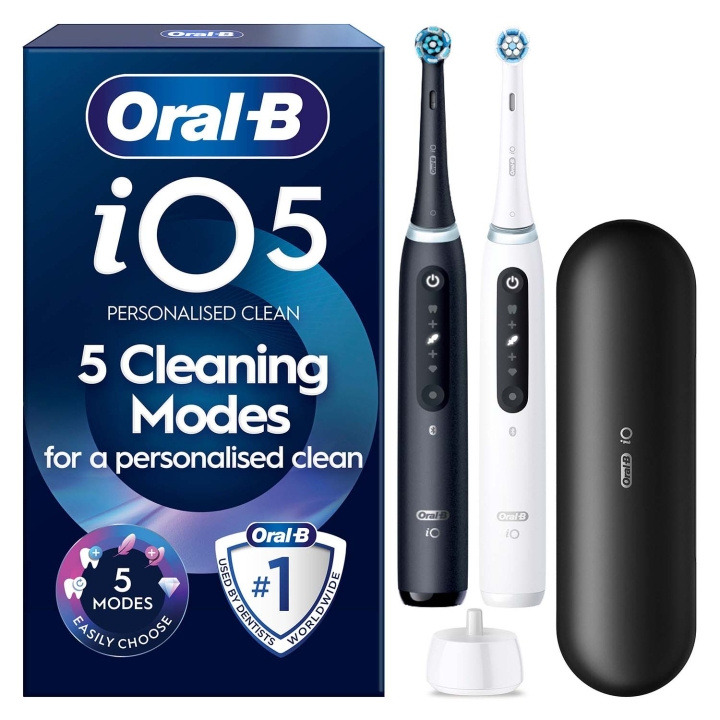 Oral B Eltandborste iO5 Matt Black/QuiteWhite Duo, TC i gruppen SKÖNHET & HÄLSA / Munvård / Eltandborstar hos TP E-commerce Nordic AB (D35631)