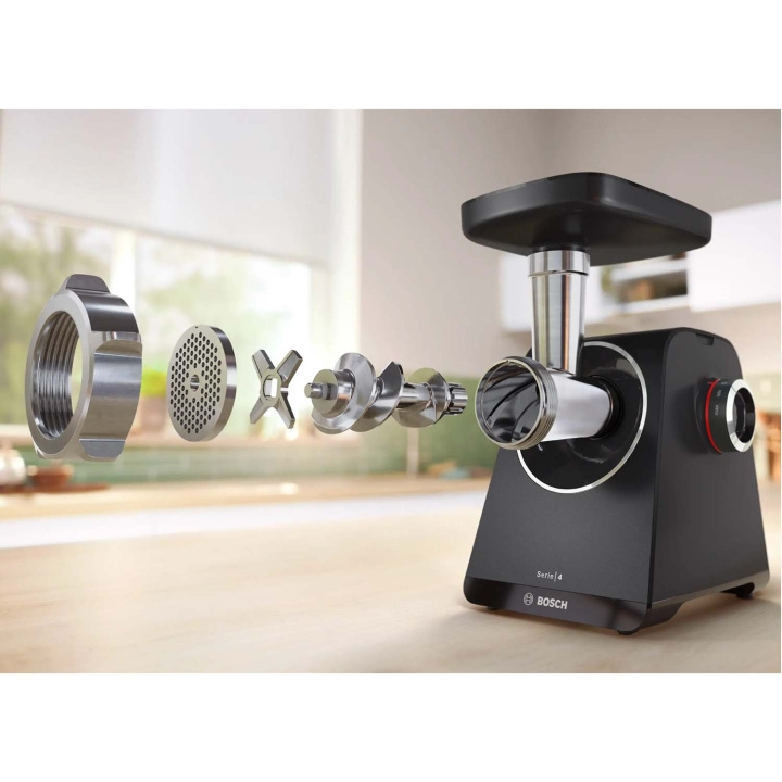 Bosch Köttkvarn MFWS430B 1900W många tillbehör i gruppen HEM, HUSHÅLL & TRÄDGÅRD / Hushållsmaskiner / Köttkvarnar hos TP E-commerce Nordic AB (D37591)