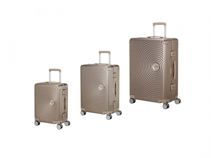 American Tourister Resväskor 3-pack Soundbox Alu Silver i gruppen SPORT, FRITID & HOBBY / Resetillbehör / Resväskor hos TP E-commerce Nordic AB (D40672)
