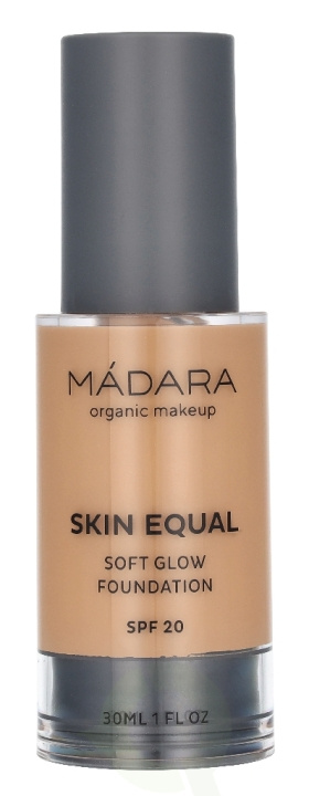 Madara Skin Equal Soft Glow Foundation SPF15 30 ml #50 Golden Sand i gruppen SKÖNHET & HÄLSA / Makeup / Basmakeup / Foundation hos TP E-commerce Nordic AB (D45046)
