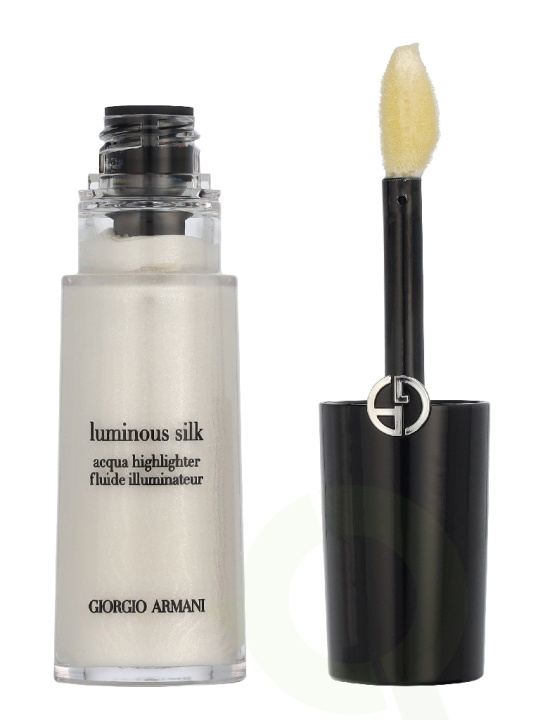 Armani Luminous Silk Acqua Highlighter 12 ml i gruppen SKÖNHET & HÄLSA / Makeup / Basmakeup / Contour/Highlight hos TP E-commerce Nordic AB (D45060)