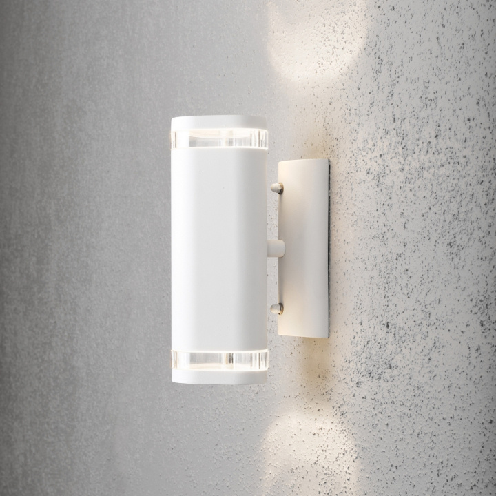 Konstsmide Vägglampa Modena 7512-250 Vit Konstsmide i gruppen HEMELEKTRONIK / Belysning / Vägglampor hos TP E-commerce Nordic AB (D46083)