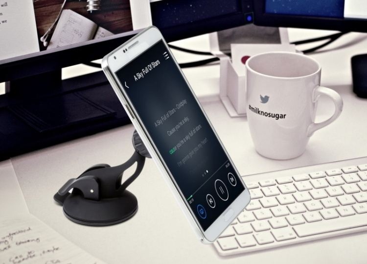 Technaxx Magnetisk bilhållare för smartphones & surfplattor + Billaddare (TE09) Technaxx Magnetisk bilhållare för smartphones & surfplattor + Billaddare (TE09)