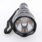 CREE ficklampa med SOS-intervall, 600lm, Svart CREE ficklampa med SOS-intervall, 600lm, Svart