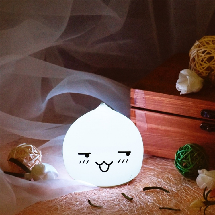 Waterdrop Light LED, lyser i 7 olika färger Waterdrop Light LED, lyser i 7 olika färger