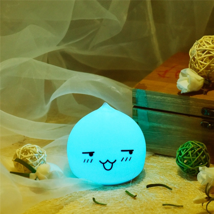 Waterdrop Light LED, lyser i 7 olika färger Waterdrop Light LED, lyser i 7 olika färger