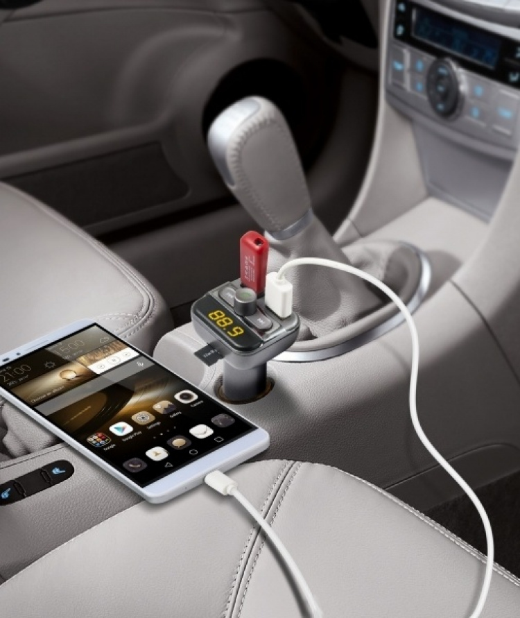 Technaxx FMT900BT FM-sändare med bluetooth