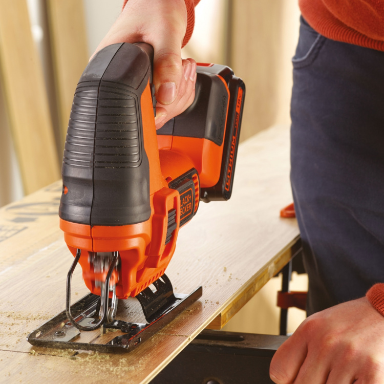 BLACK+DECKER Pendelsticksåg 18V Batteri