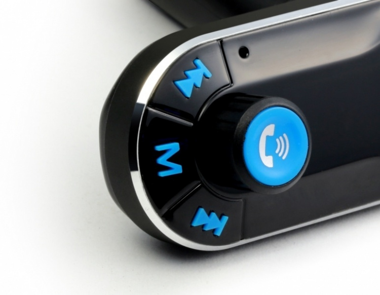 TECHNAXX FMT600 Bluetooth FM-sändare TECHNAXX FMT600 Bluetooth FM-sändare